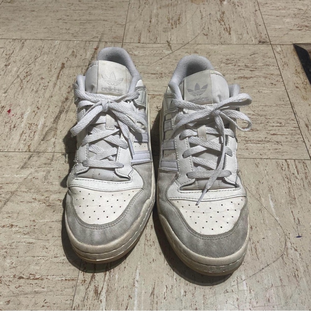 Adidas Men's Classic White and Gray Sneakers